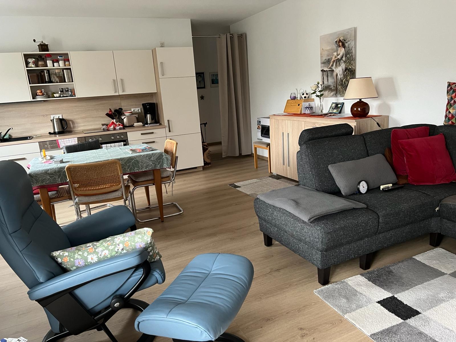 5F267E08-6DBB-4DD5-9533-96957BEE4066